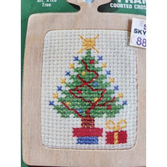 Lot of 3 Vintage NMI Stitch 'N Hang Cross Stitch Ornament Kits NOS Made In USA - Picture 3 of 11